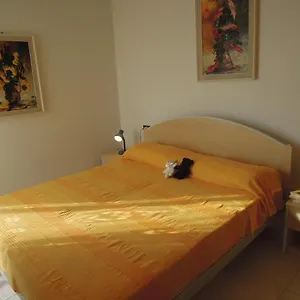 Laguna Grande Apartment